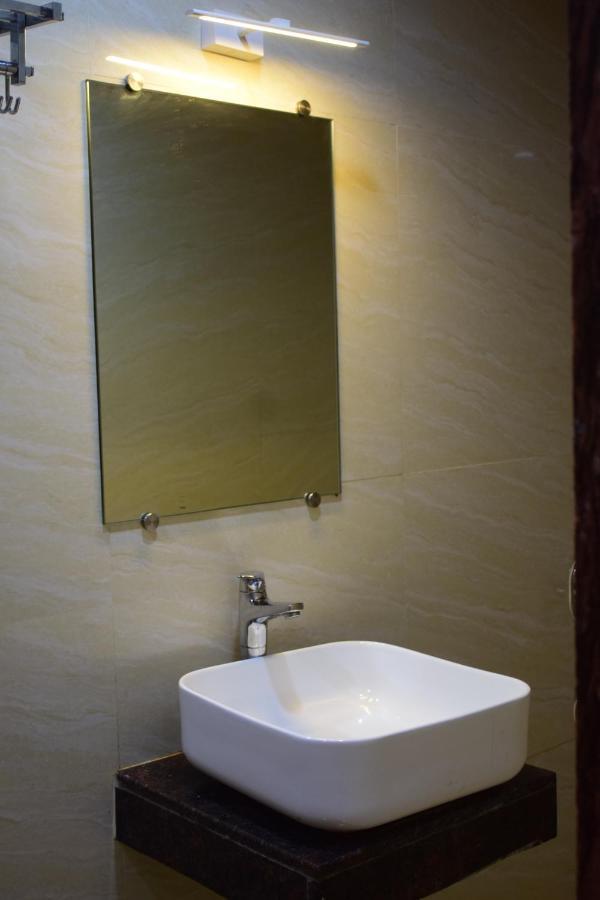 Gateway Suites Bombay Extérieur photo